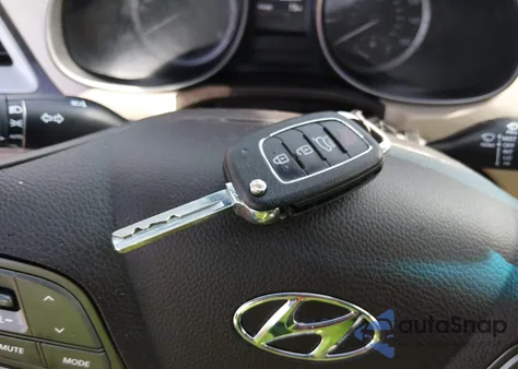 2018 Hyundai Santa Fe Sport 2.4L from USA, damaged, VIN 5NMZT3LB4JH095967